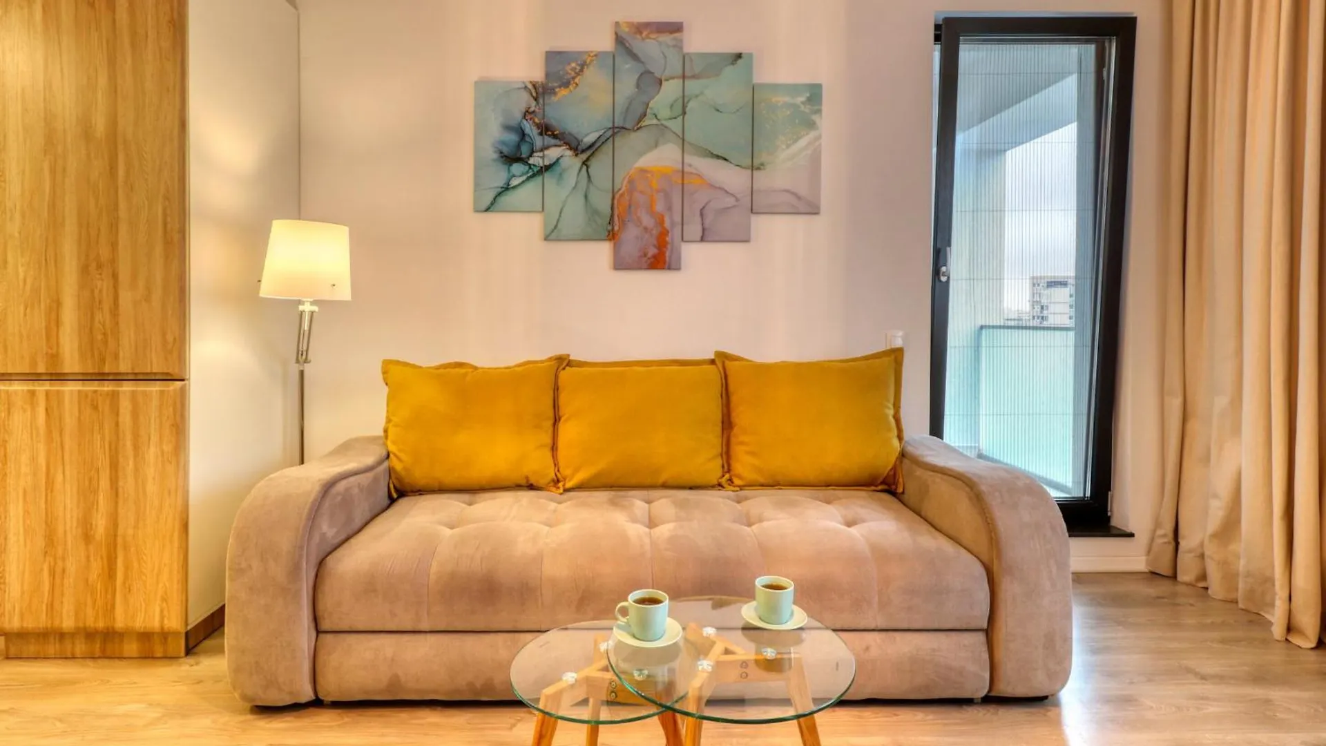 Διαμέρισμα Inspiration Station - My Joyful, Cosy&Inviting Apt - Smart Thermostat - Private Parking - Ior Park - Long Term Price Cuts Βουκουρέστι